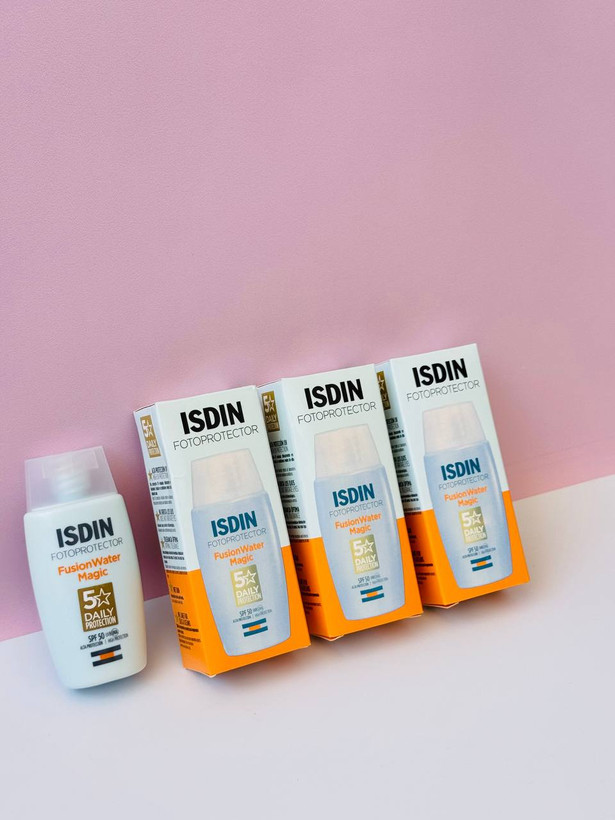 ضد آفتاب ایزدین اصل فیوژن واتر مجیک بی رنگ Isdin SPF 50